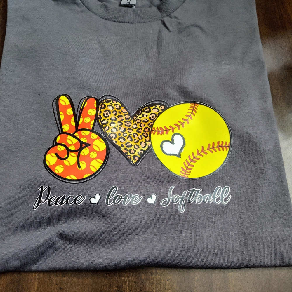 Gray Gildan Adult Unisex Softball Graphic Tee Size 2xl nwot